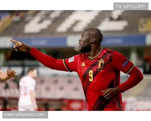 最新足球球星精彩集锦:全球顶级球员技术突破与赛场瞬间回顾 最新足球球星精彩集锦:全球顶级球员技术突破与赛场瞬间回顾