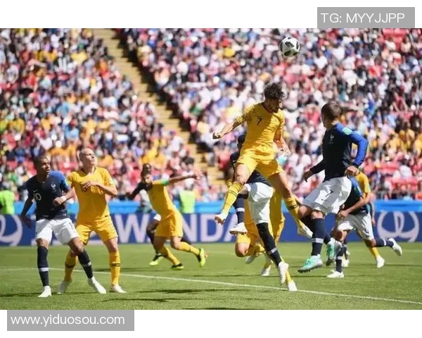 足球换装大挑战，化身球星体验赛场激情，打造属于你的胜利时刻